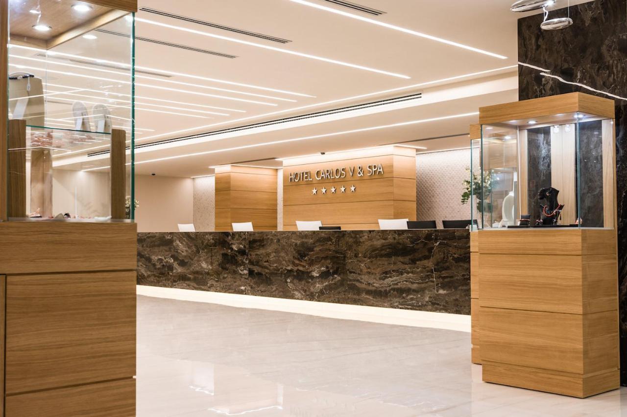 Smy Carlos V Wellness & Spa Alghero Esterno foto The lobby of the hotel