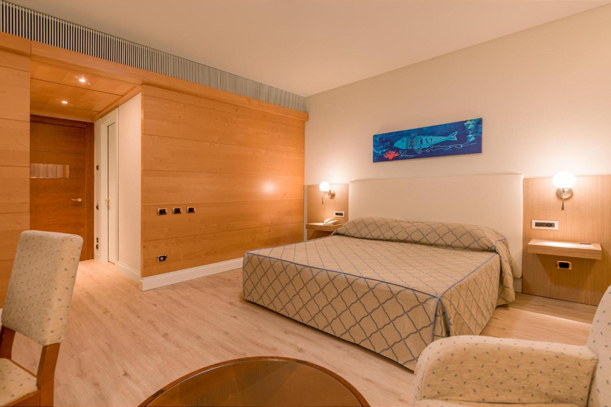 Smy Carlos V Wellness & Spa Alghero Camera foto