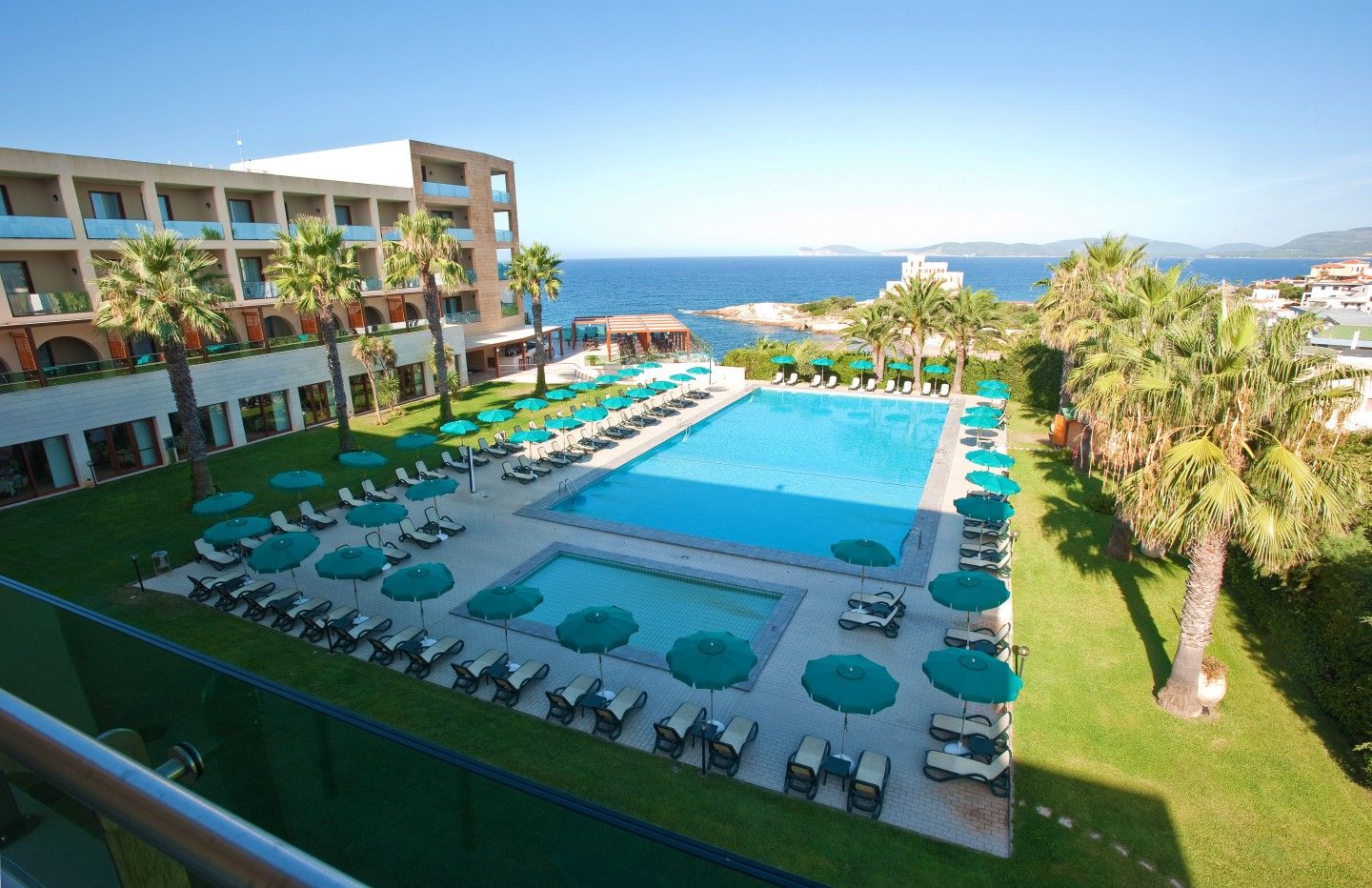 Smy Carlos V Wellness & Spa Alghero Esterno foto The resort's main pool